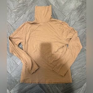 Magaschoni Silk Blend Turtleneck in Camel Brown